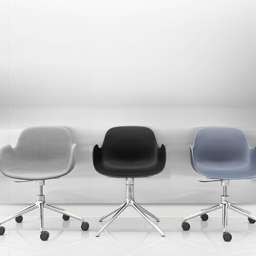 Normann Copenhagen - Form Drehstuhl mit Armlehnen 4L Alu