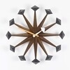 Vitra - Polygon Clock Nelson - Wandklok - walnoot/Ø43cm