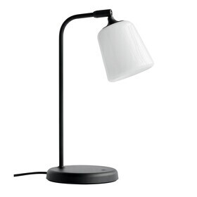 New Works - Lampe de table Material New Editions verre opale