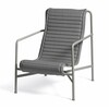 HAY Palissade Lounge Chair aus anthrazitfarbenem Stahl mit gestepptem Sitzpolster, modernes Outdoor-Design. - Palissade Steppkissen 139x49,5cm