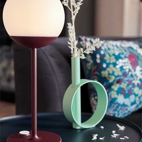 Fermob Mooon! Lampe de table LED en vente sur