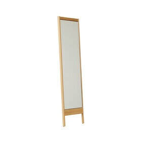 Form & Refine - A Line spiegel