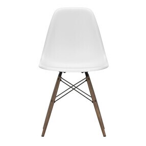 Vitra - Eames Plastic Side Chair DSW RE donkere esdoorn