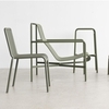 HAY Palissade Kollektion grüne Metallstühle und Bank für Außenbereiche, modernes Design mit strukturierten Linien. - Palissade Barhocker 78cm