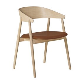 Andersen Furniture - AC2 armleunstoel PU-leer onderstel beuk