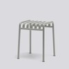 HAY Palissade Outdoor-Hocker in Hellgrau, modernes Design, robustes Metallmaterial, minimalistischer Stil. - Palissade Gartenhocker