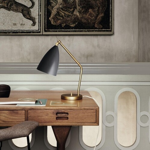 Gubi - Gräshoppa Task Table Lamp