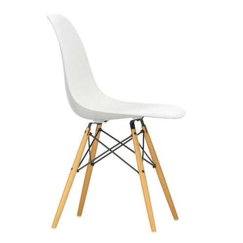 Vitra Plastic Side Chair DSW Golden Maple | AmbienteDirect
