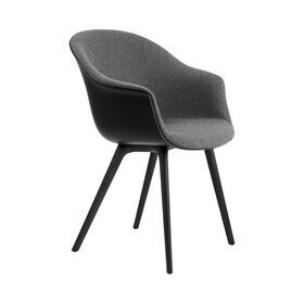 Gubi - Chaise coquille revêtement frontal avec structure plastique Bat