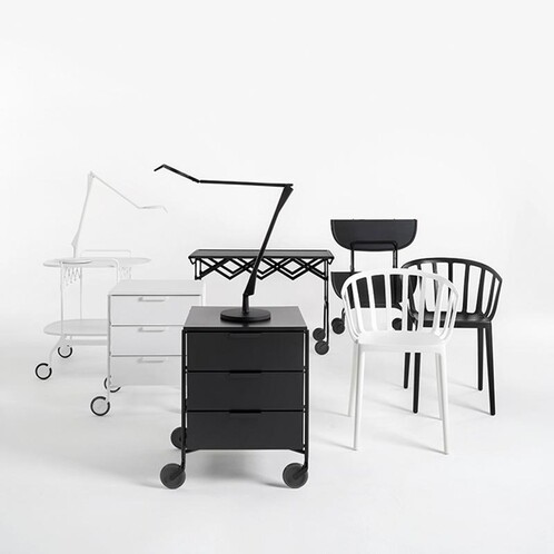 Kartell Mobil MOBIL MAT BLAU