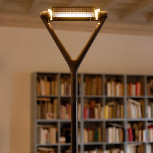 Luceplan Lola D15 Terra Floor Lamp | AmbienteDirect