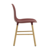 Normann Copenhagen - Form Stuhl Gestell Eiche  - red/frame natural oak/48x80x52cm