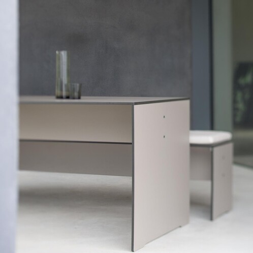 Conmoto - Riva - Table