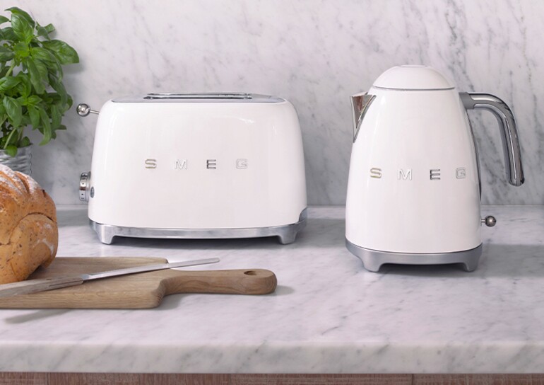 Buy Smeg fridges & freezers online | AmbienteDirect