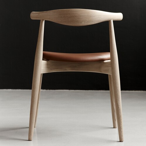 Carl Hansen CH20 Elbow Chair | AmbienteDirect