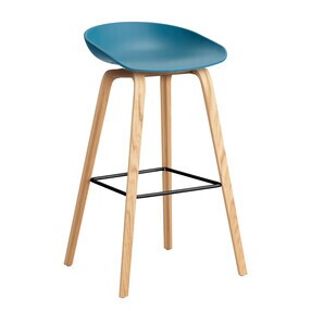 HAY - About A Stool AAS 32 2.0 barkruk hoog gelakte eiken