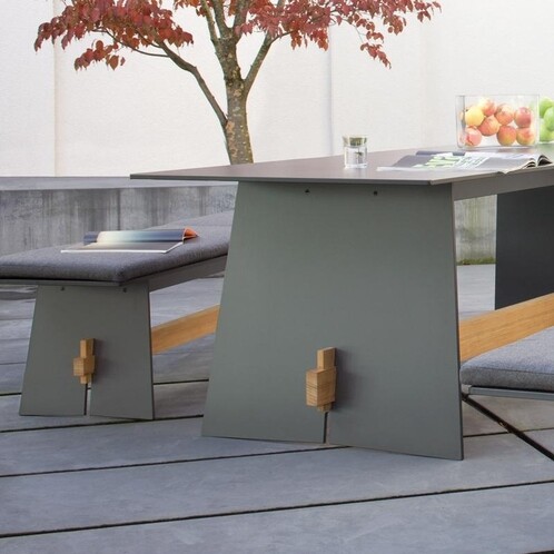 Conmoto - Tension Outdoor Bench