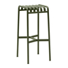 Olivenfarbener HAY Palissade Barhocker aus pulverbeschichtetem Stahl mit modernem Design für Außenbereiche. - Palissade Barhocker 78cm
