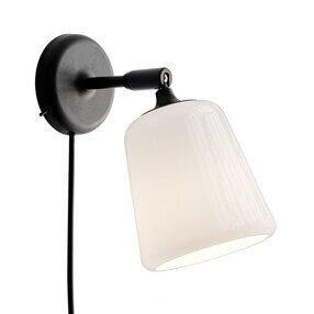 New Works - Material New Editions Wandleuchte Opalglas