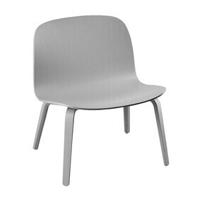 Muuto - Visu Lounge Chair mit Holzgestell