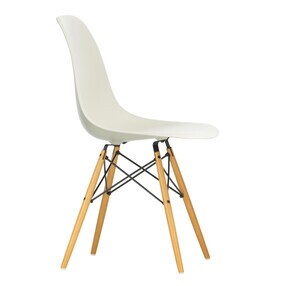 Vitra - Eames Plastic Side Chair DSW RE gouden esdoorn