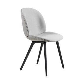 Gubi - Beetle schelp stoel volledig gestoffeerd ondestel kunststof