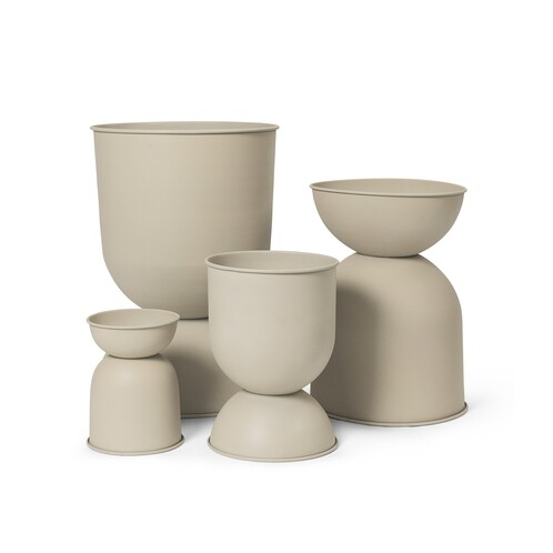 ferm LIVING Hourglass Blumentopf M | AmbienteDirect