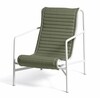 HAY Palissade grüner Lounge-Sessel aus Metall mit Sitzpolster, modernes Gartenmöbel-Design, robust und stilvoll. - Palissade Steppkissen 139x49,5cm