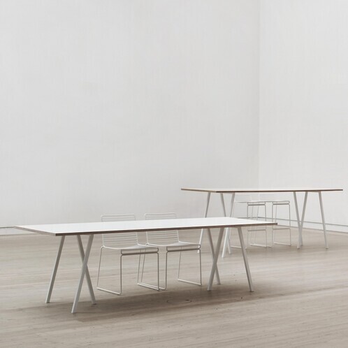 HAY - Loop Stand Table