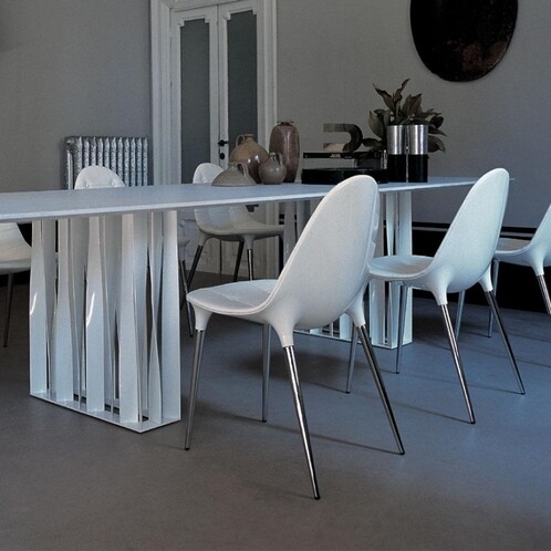 【極美品】Cassina 245 CAPRICE X白本革 Cassina 245 Caprice Chair Leather | AmbienteDirect
