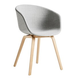 HAY - About a Chair AAC 23 armleunstoel gepolsterd eik mat gelakt