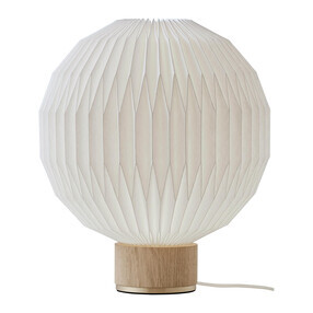 Le Klint - Lampe de table 375 avec abat-jour en plastique