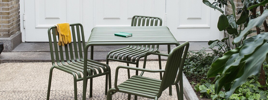 Gartenset: Tisch mit 3 Stühlen 