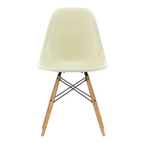 Vitra - Eames Fiberglass Side Chair DSW essenhout