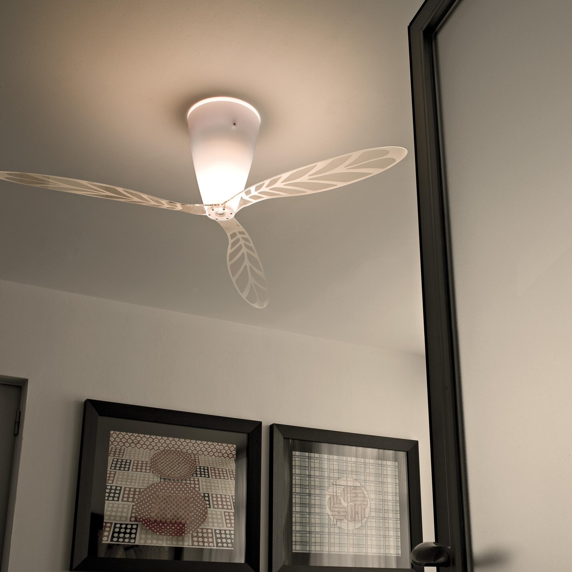 Blow D28 Ventilator And Ceiling Lamp