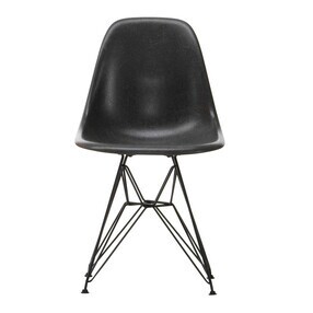 Vitra - Eames Fiberglass Side Chair DSR zwart