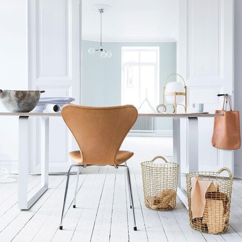 Santa & Cole Cesta Table Lamp | AmbienteDirect
