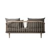 &tradition - FLY SC2 2-Sitzer Sofa - dunkelgrau/Stoff Hot Madison 093/Gestell geräucherte Eiche/inklusive Kissen