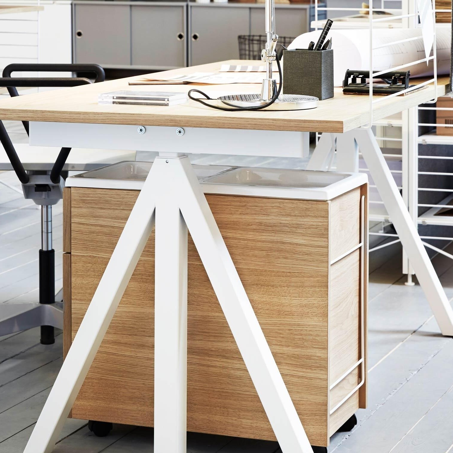 String Works Desk 160x78cm Height Adjustable Ambientedirect - How Height Adjustable Table Works