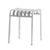 HAY Palissade Outdoor-Hocker aus Metall in Silberoptik, modernes Design, robust und wetterfest. - Palissade Gartenhocker Feuerverzinkt