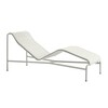 HAY Palissade Lounge Chair in Weiß, modernes Outdoor-Möbeldesign, robuste Metallkonstruktion mit texturierter Oberfläche. - Palissade Steppkissen 195x49,5cm