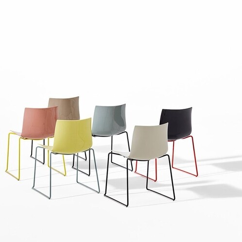 Arper - Catifa 46 0278 Chair Unicoloured Skids Black