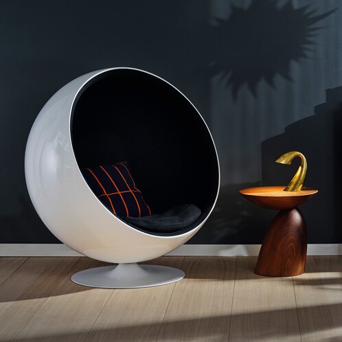 Eero Aarnio Originals Ball Chair AmbienteDirect