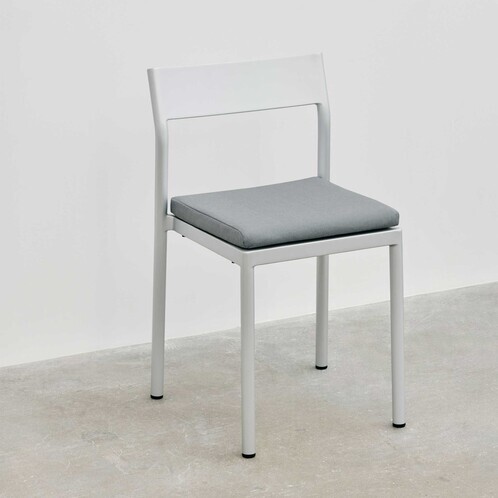 HAY Palissade Stuhl aus Metall mit grauem Polster, minimalistisches Design für moderne Innenräume. - Palissade Sitzkissen 52,5x48cm
